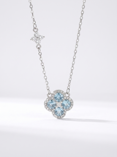 Clover Necklace